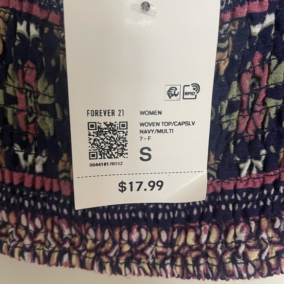 NWT Forever 21 Navy/Multicolored Top - Picture 3 of 4